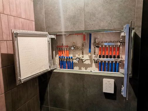 Люк под плитку Секрет 3.0, 2 створки 1050*1300 Люк под плитку Секрет 3.0, 2 створки 1050*1300