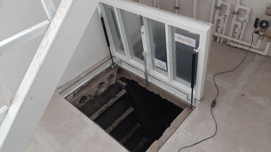 Напольный люк Самоподъемный Невидимка уголок 700*900 Напольный люк Самоподъемный Невидимка уголок 700*900